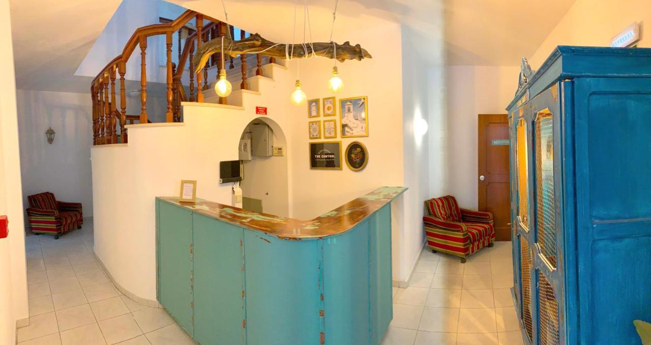 The Central Guesthouse ฟารู ภายนอก รูปภาพ