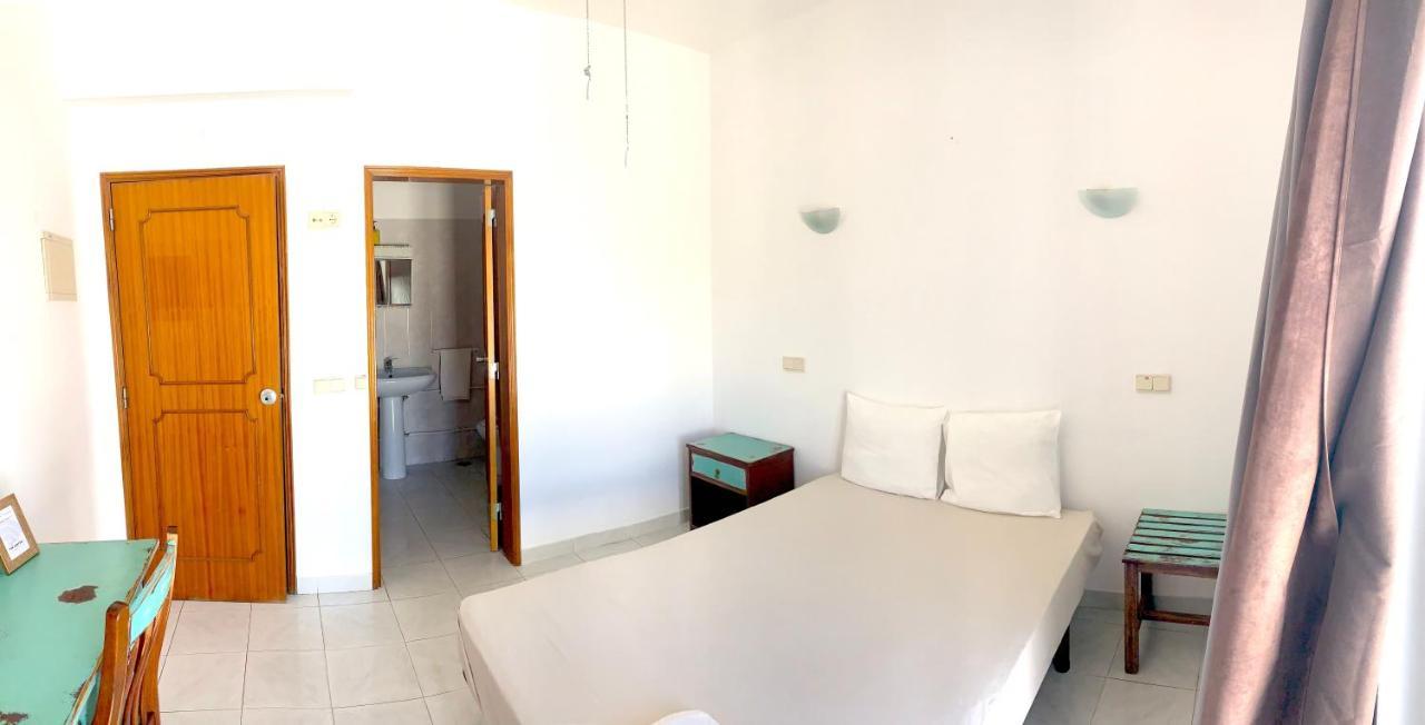 The Central Guesthouse ฟารู ภายนอก รูปภาพ